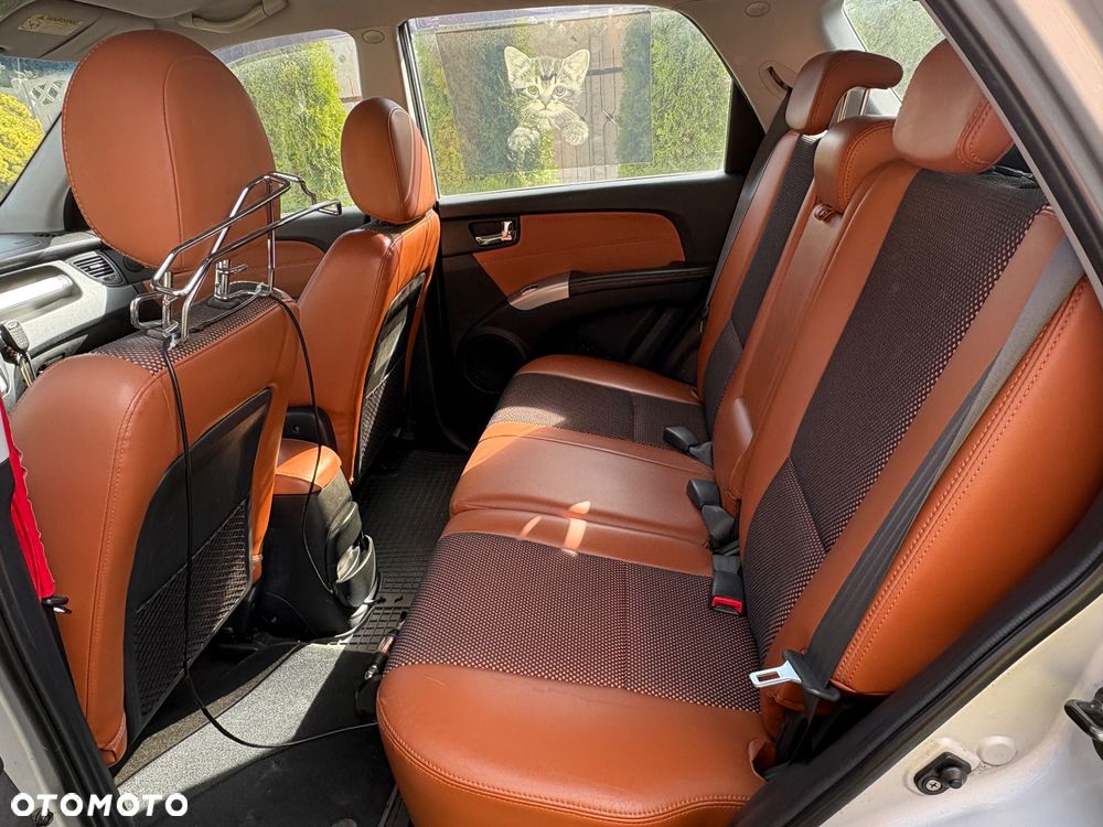 Kia Sportage 2.0 CRDi Expedition - 13