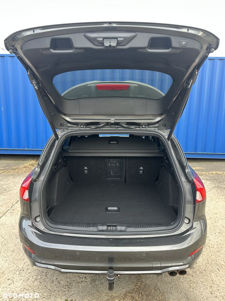 Ford Focus 1.5 EcoBoost ST-Line Business - 24