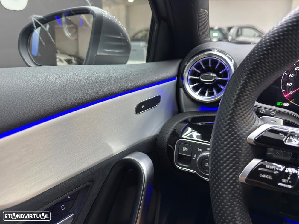 Mercedes-Benz A 200 AMG Line Aut. - 39