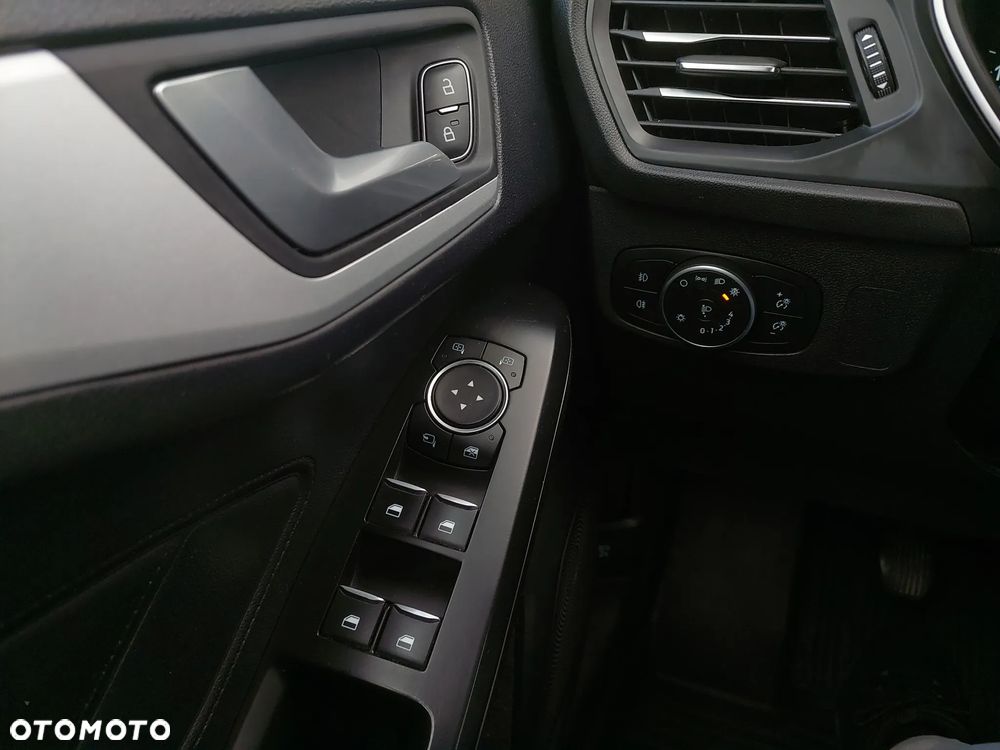 Ford Focus 1.5 EcoBlue Connected - 35