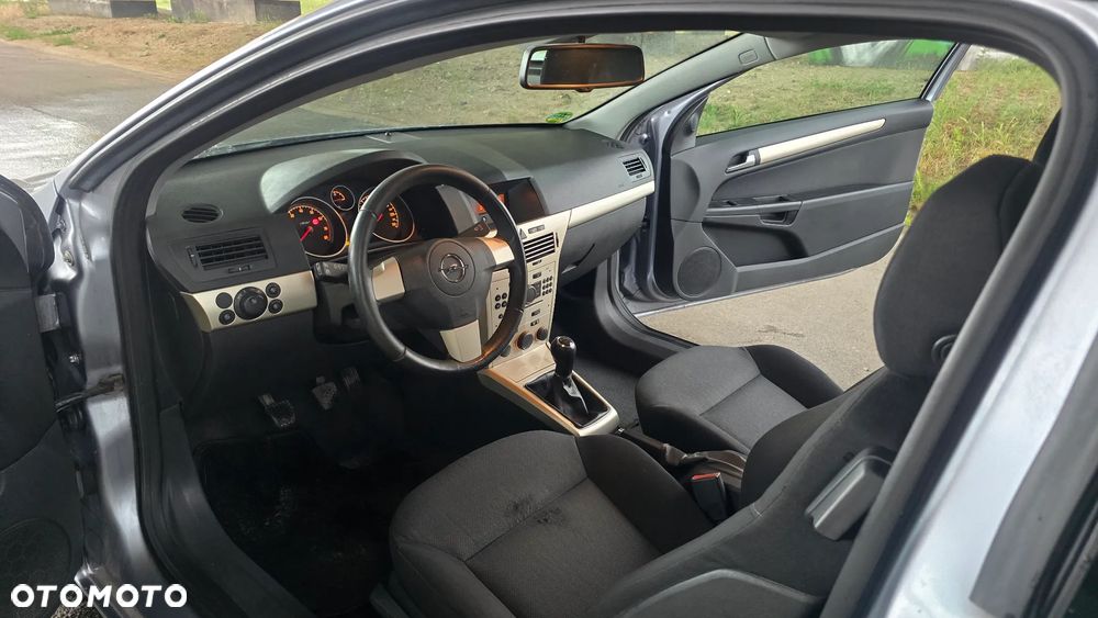 Opel Astra 1.8 Comfort - 28