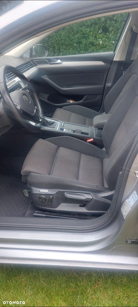 Volkswagen Passat 1.8 TSI BMT Comfortline - 4
