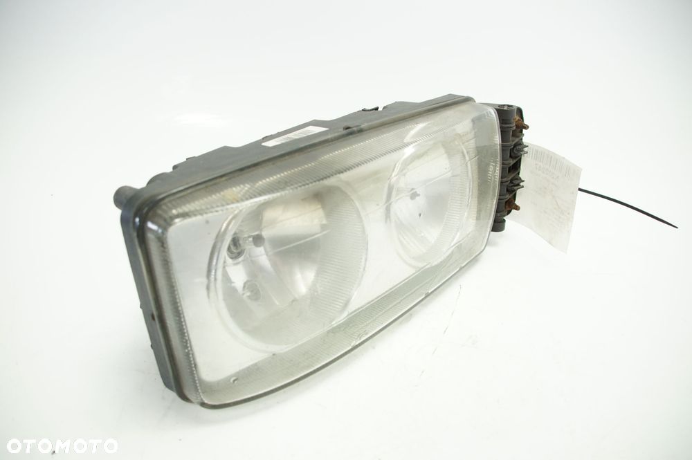 LAMPA PRAWA PRZÓD IVECO EUROCARGO 20E28 - 3