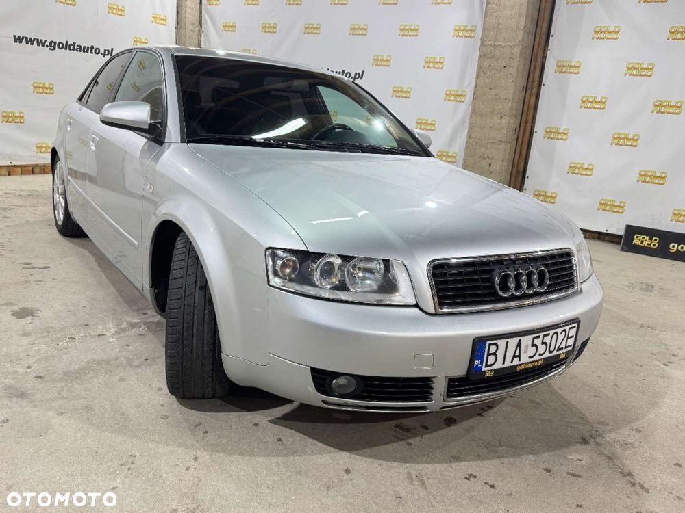 Audi A4 Limousine - 21