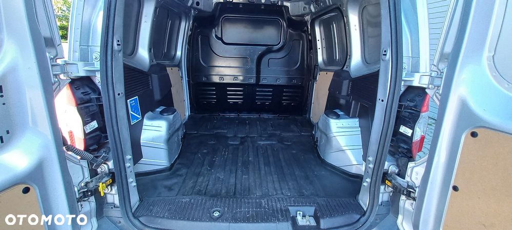 Ford TRANSIT COURIER - 24