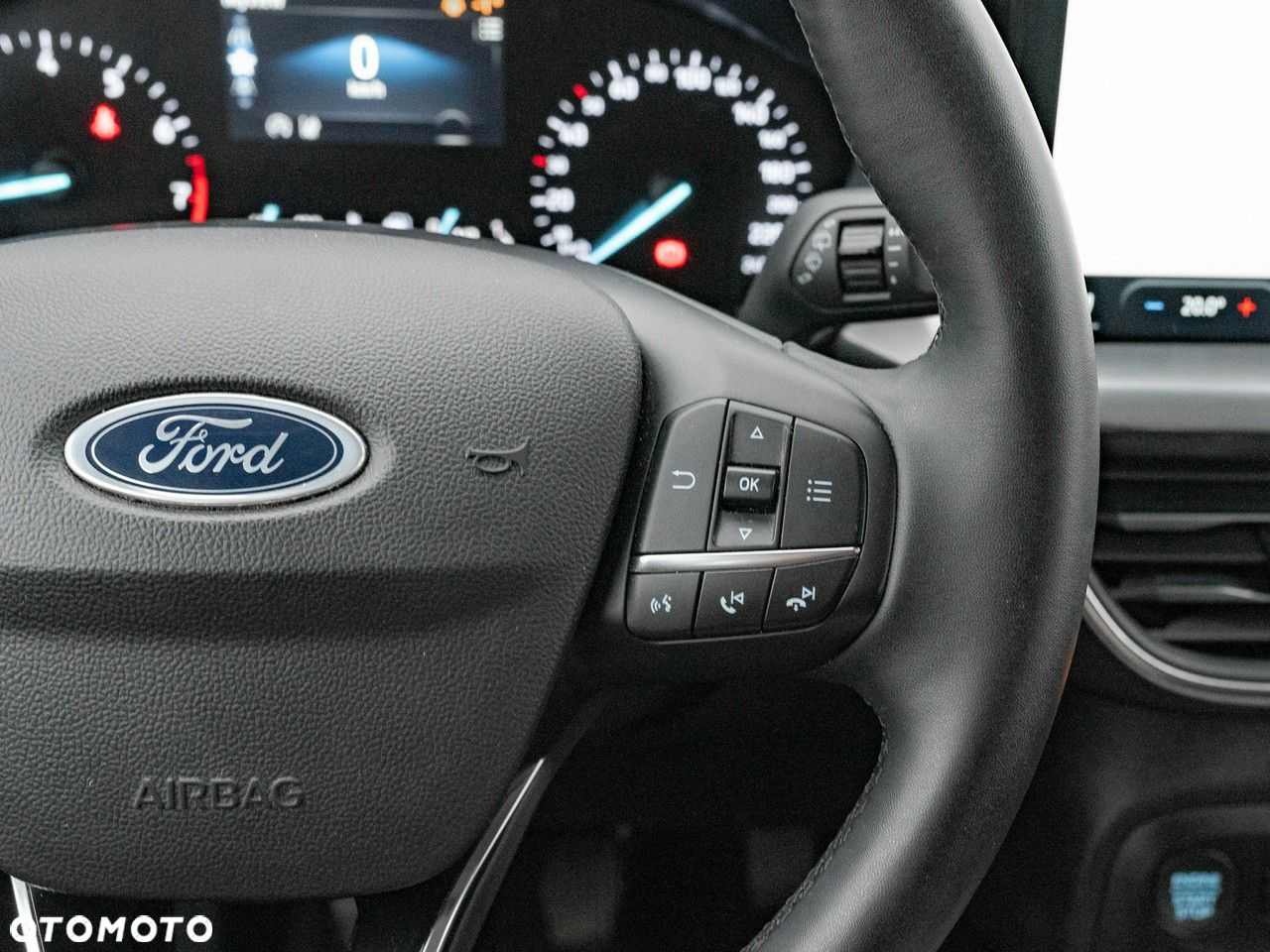 Ford Focus 1.0 EcoBoost Titanium - 20