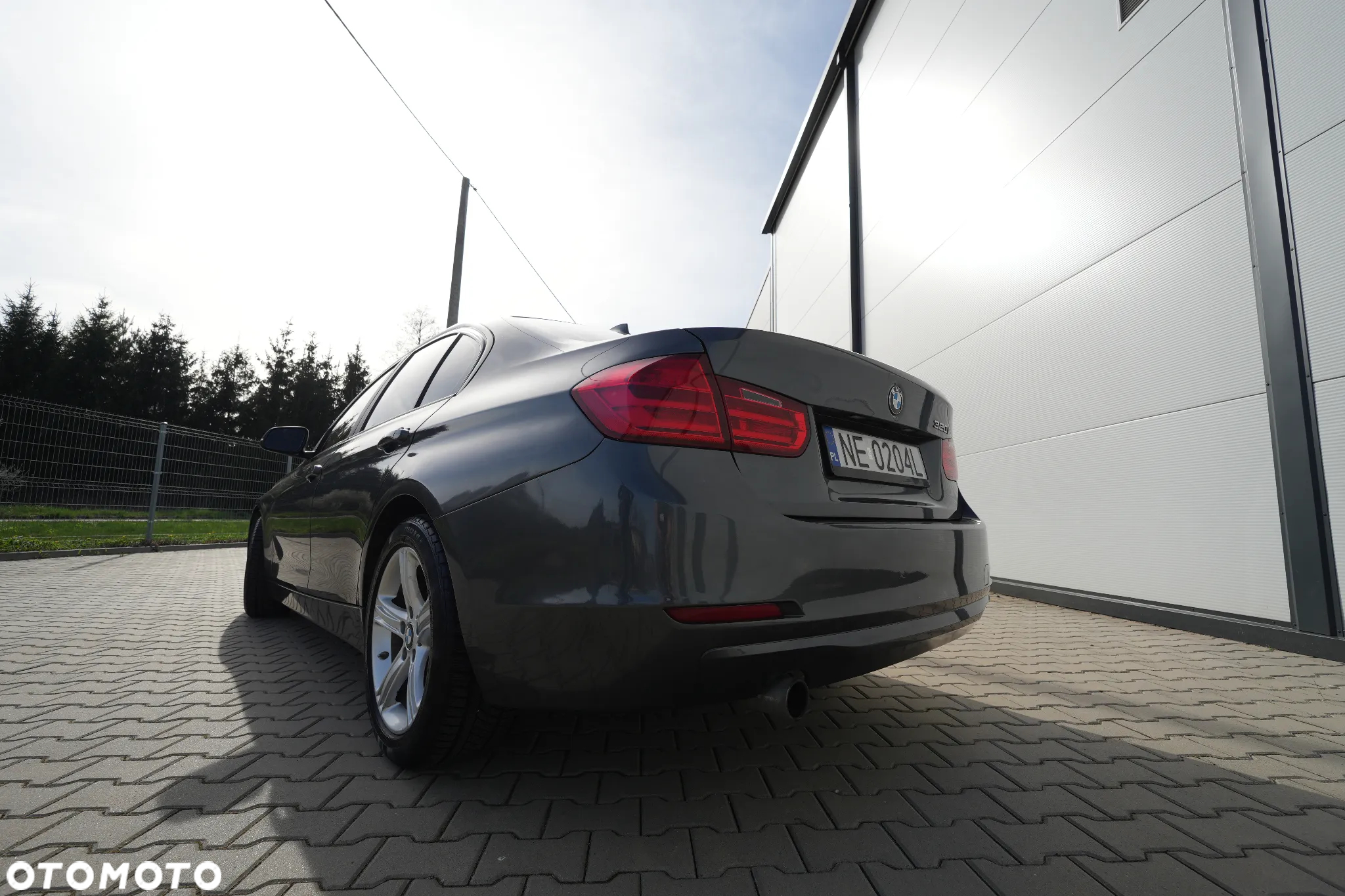BMW Seria 3 320i Luxury Line - 6