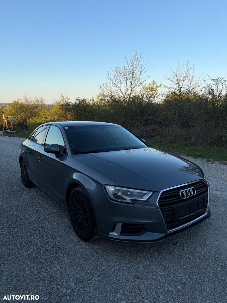 Audi A3 2.0 TDI S tronic Design - 3