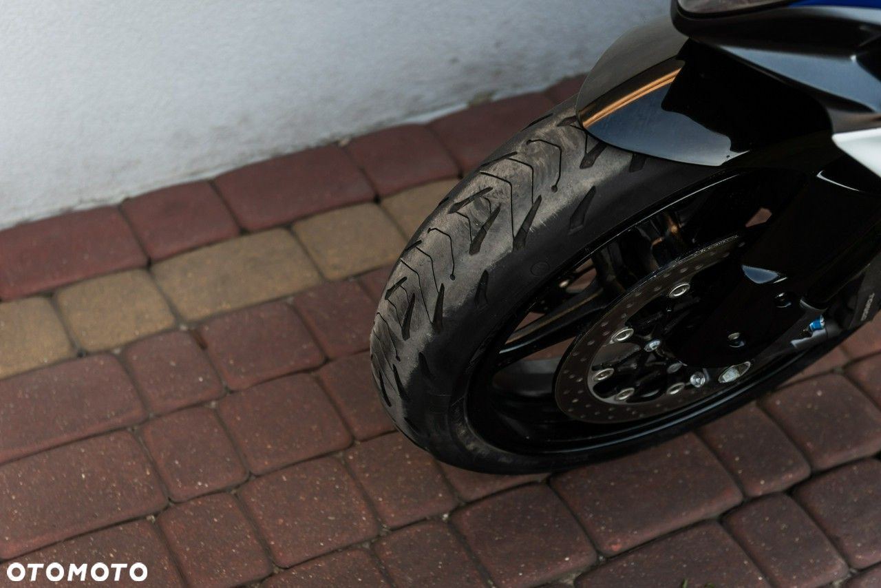 Suzuki GSX-R - 7