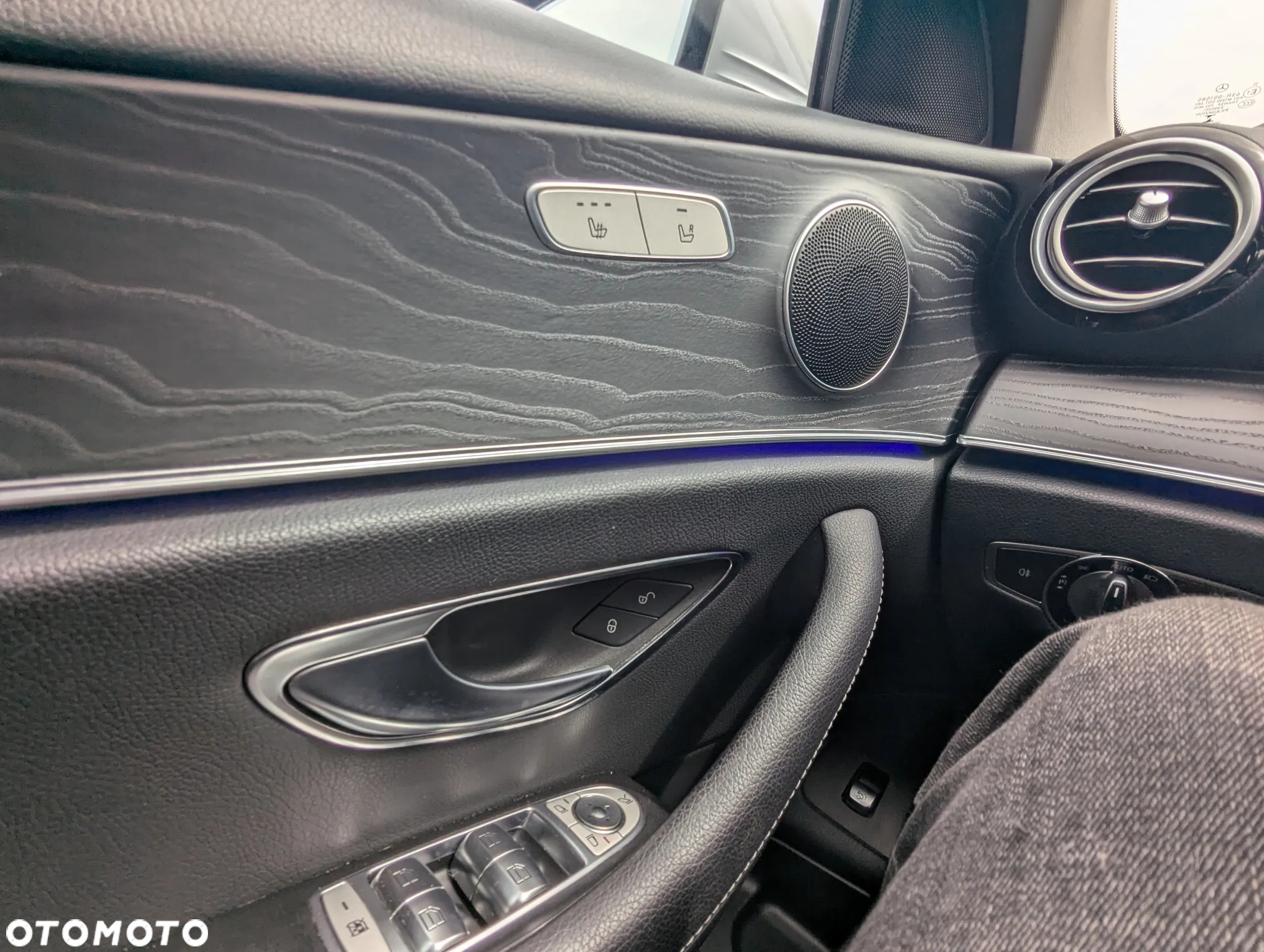 Mercedes-Benz Klasa E 220 d AMG/Avantgarde - 18