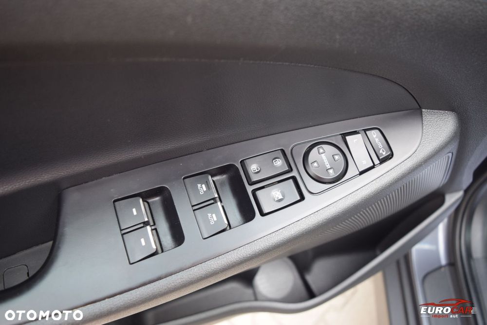 Hyundai Tucson 1.6 GDi Comfort 2WD - 27
