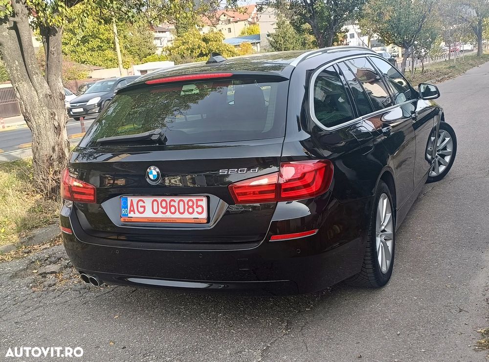 BMW Seria 5 520d Touring Sport-Aut. - 17