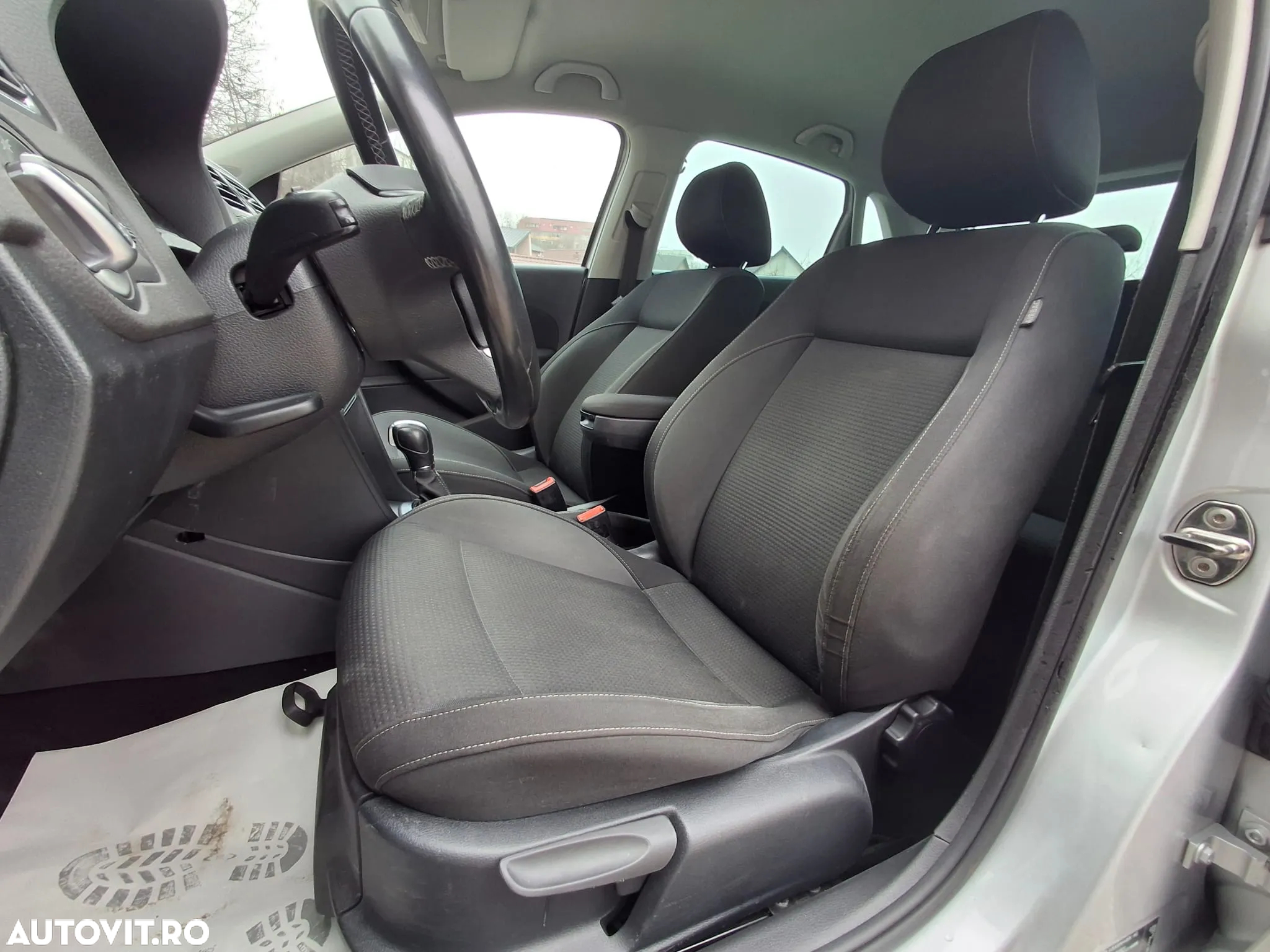 Volkswagen Polo 1.6 TDI DPF DSG Comfortline - 19