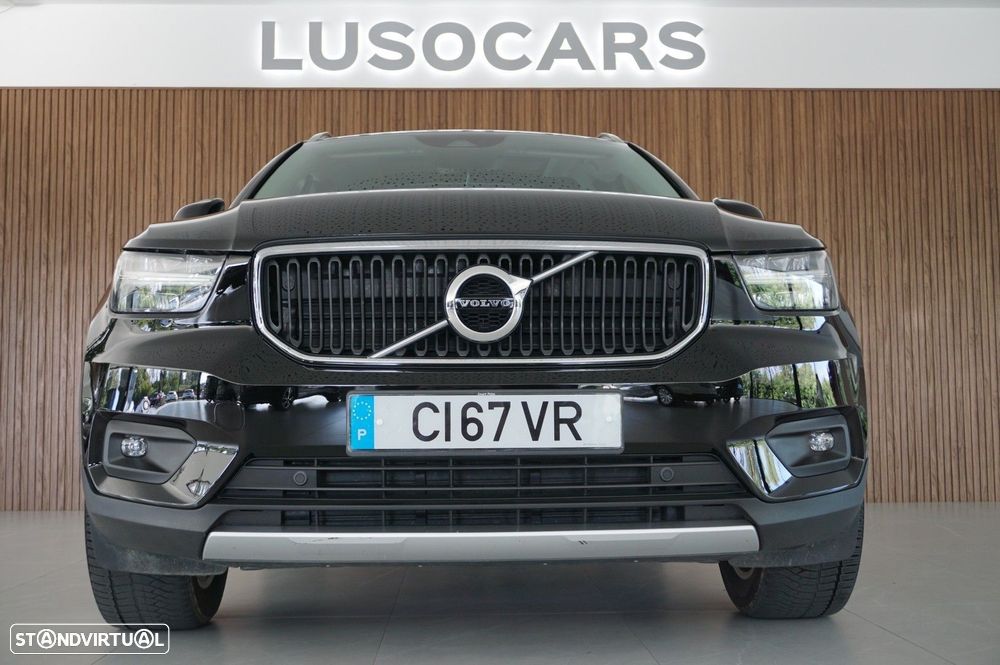 Volvo XC 40 T2 Momentum Pro - 33