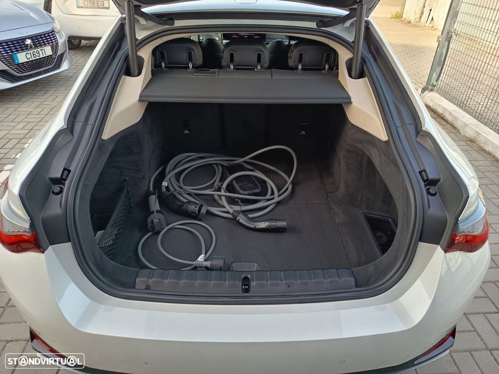 BMW i4 eDrive35 - 27