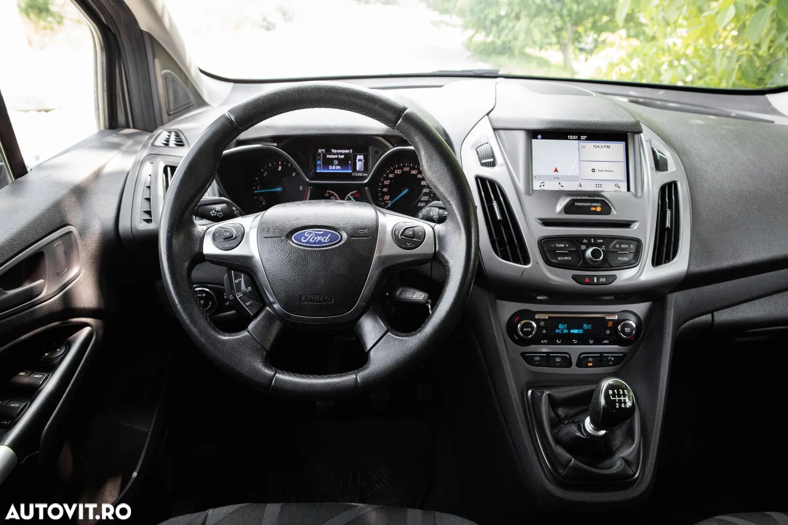 Ford Tourneo Connect 1.5 EcoBlue Start-Stop Titanium - 24