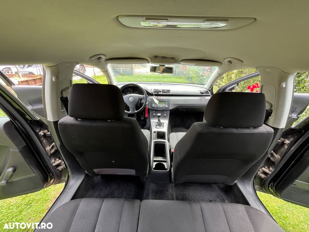 Volkswagen Passat 1.9 TDI Comfortline - 28