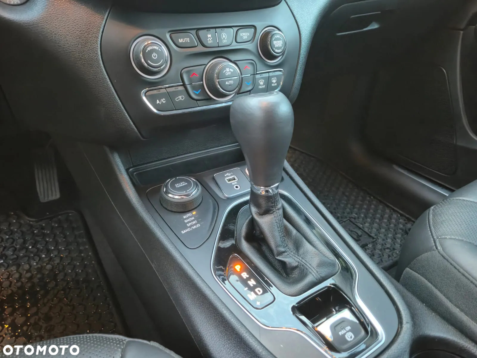 Jeep Cherokee 3.2 V6 Active Drive I Limited - 9