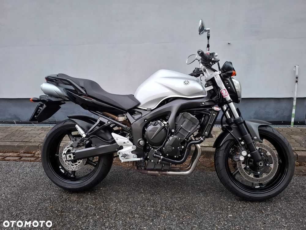 Yamaha FZ6 - 1