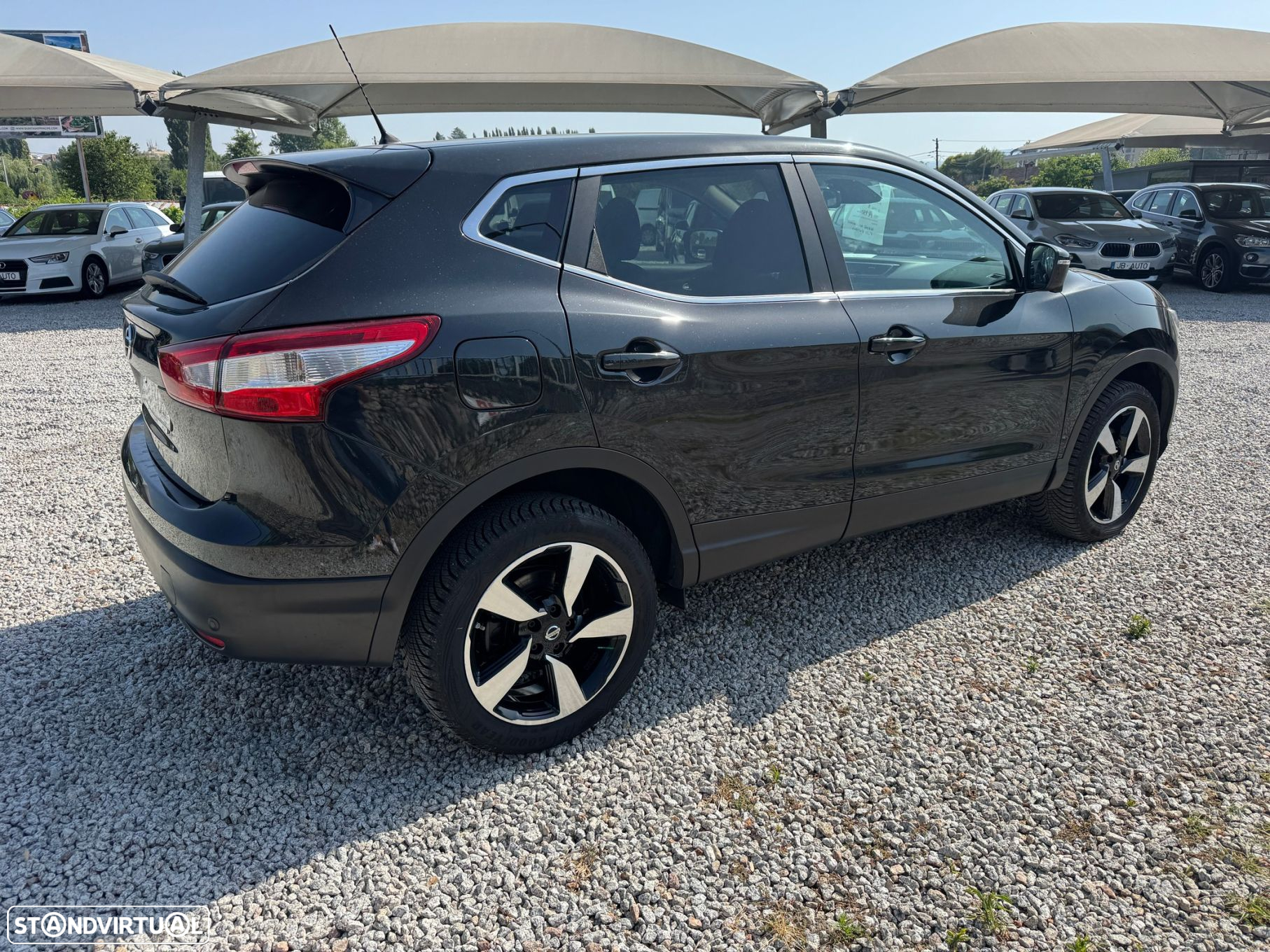 Nissan Qashqai 1.2 DIG-T N-Connecta 18 - 6