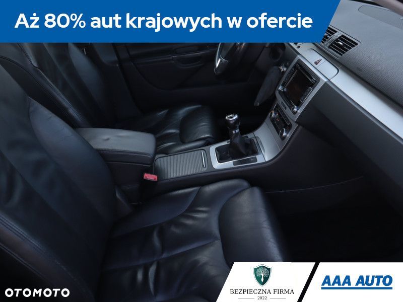 Volkswagen Passat Variant - 10
