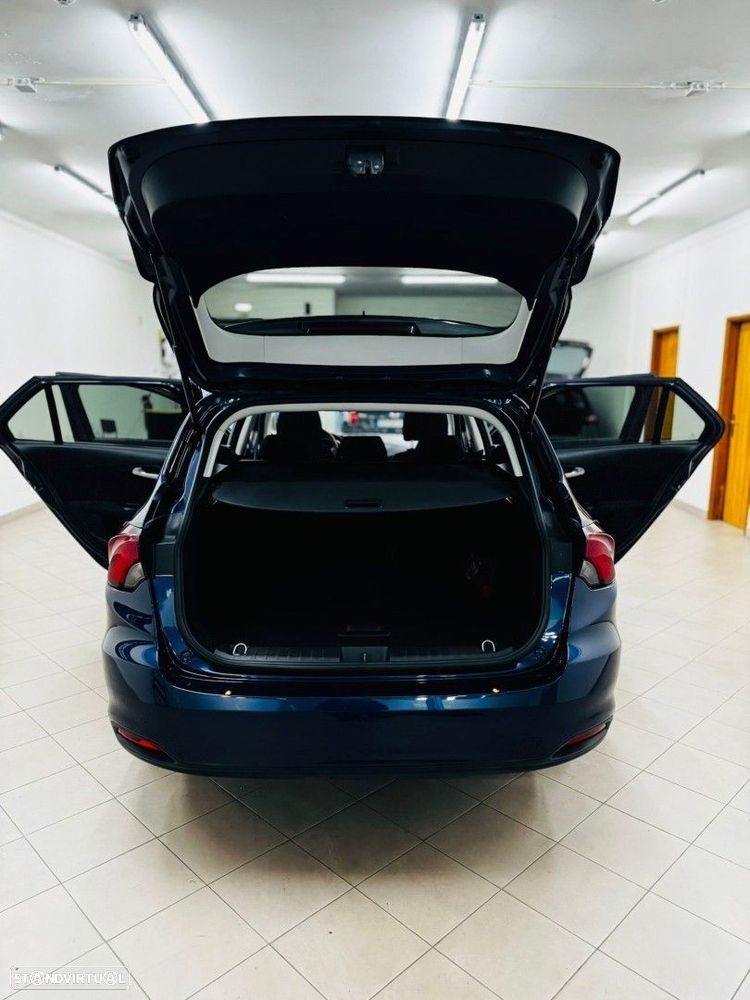 Fiat Tipo Station Wagon 1.3 M-Jet Lounge - 12