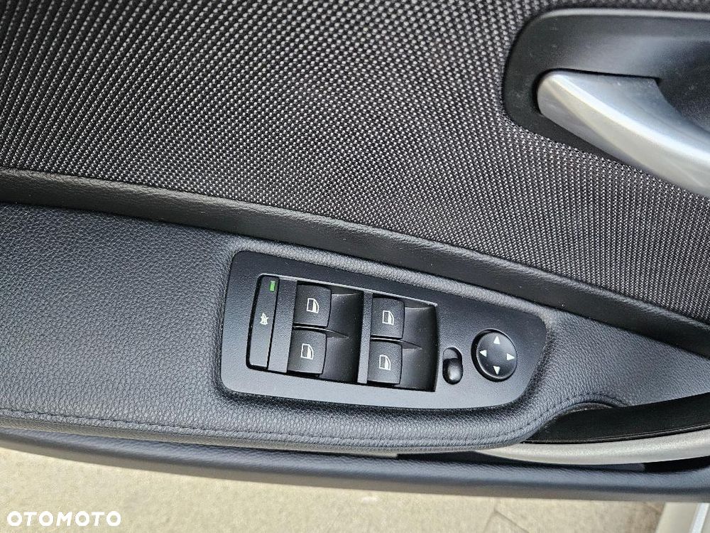 BMW Seria 1 - 10