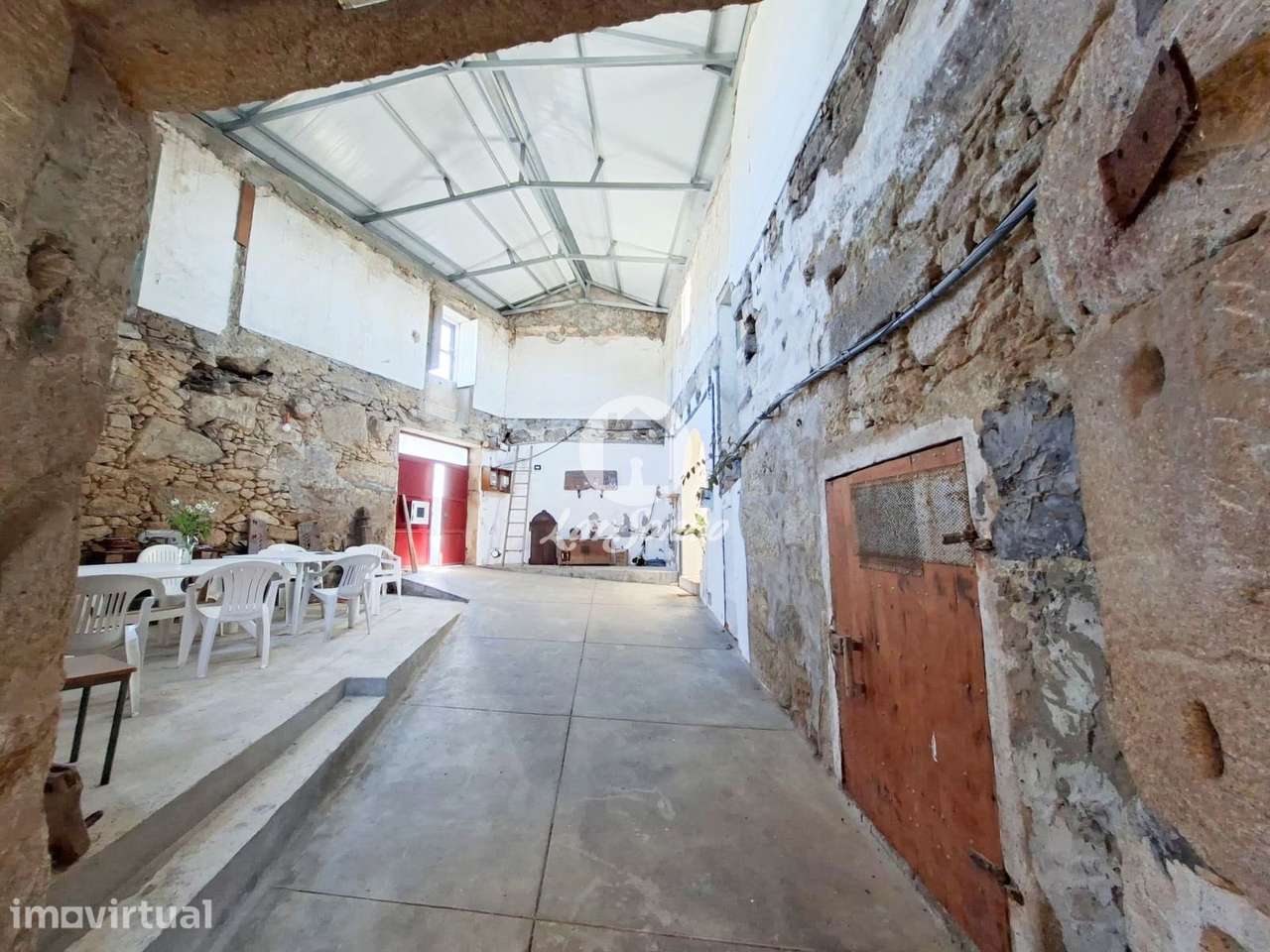 Moradia T2+1 com terreno de 5.184 m² em Lavra, Matosinhos - Grande imagem: 5/21