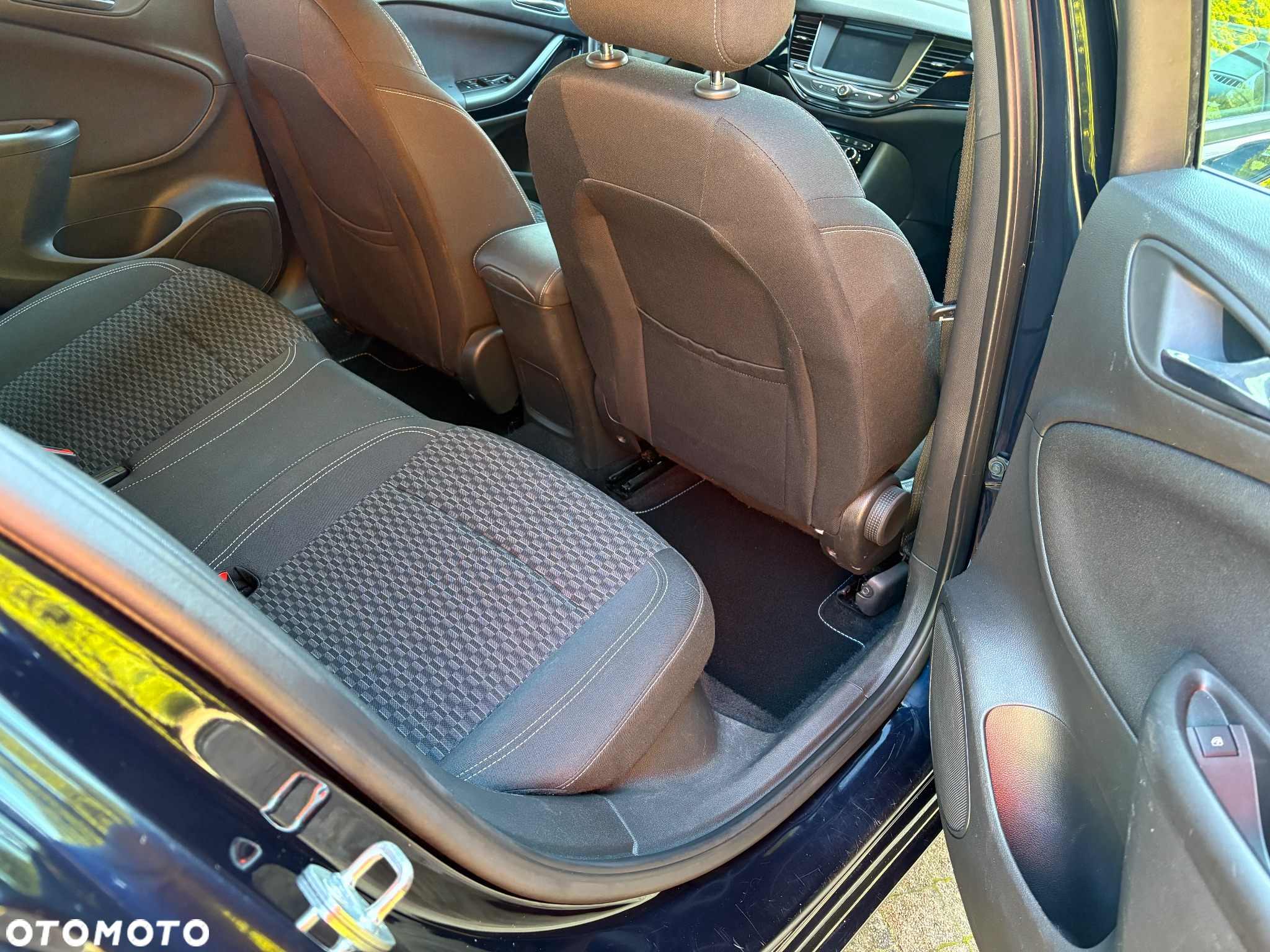 Opel Astra V 1.6 CDTI Dynamic S&S - 8