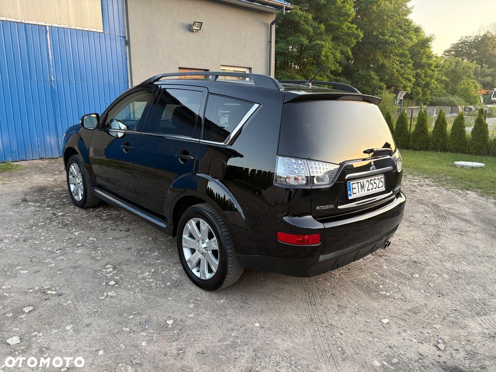 Mitsubishi Outlander - 7