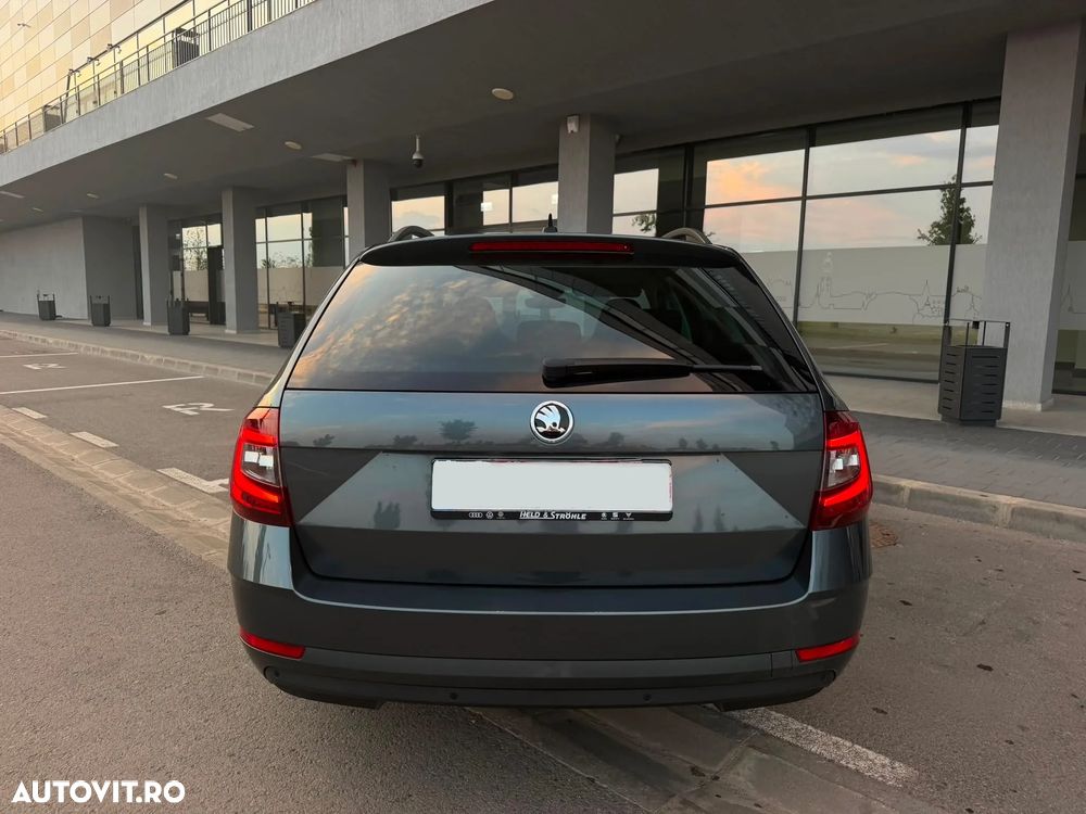 Skoda Octavia 2.0 TDI DSG Sport Edition - 5