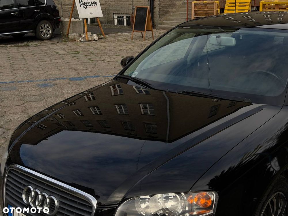 Audi A4 Limousine - 9