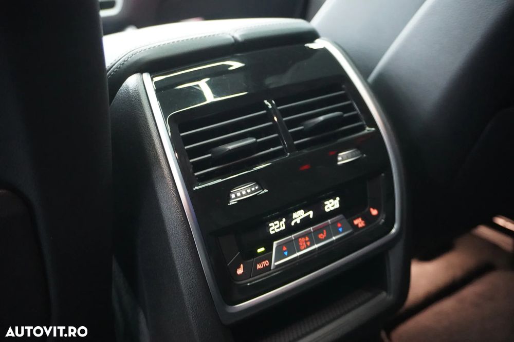 BMW X6 xDrive40d AT MHEV - 16