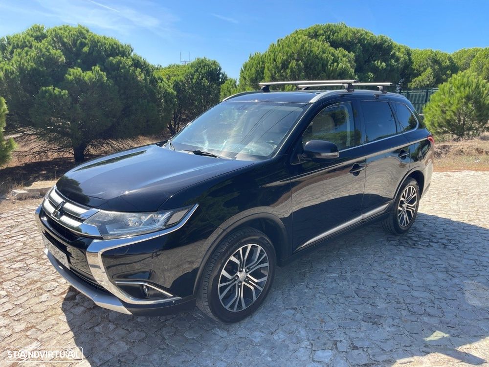 Mitsubishi Outlander 2.2 DI-D Instyle Navi