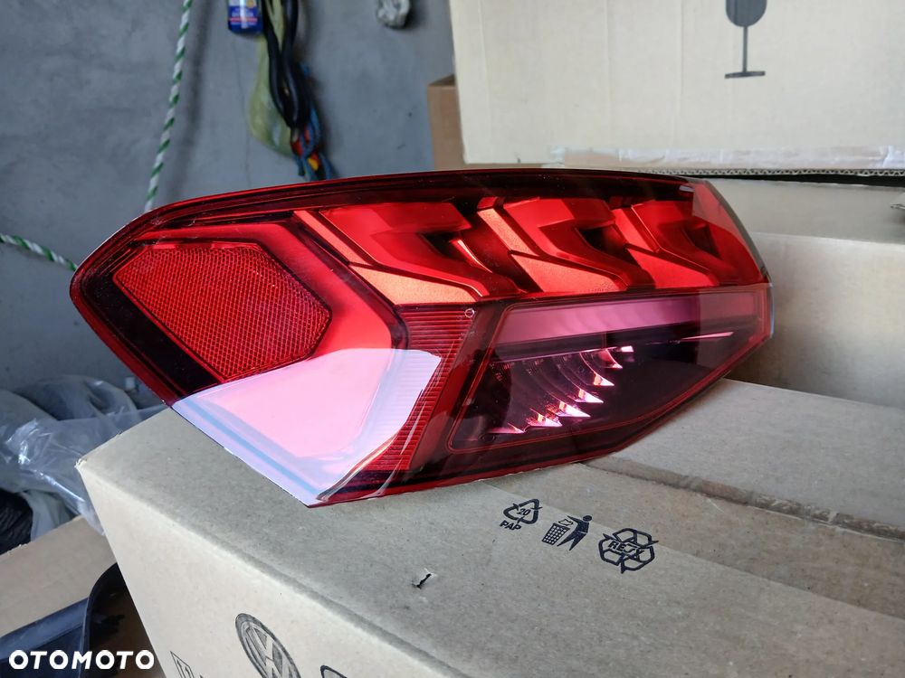 Audi A3Audi A3 8Y Lampa lewy tył  8Y0 945 207 - 1