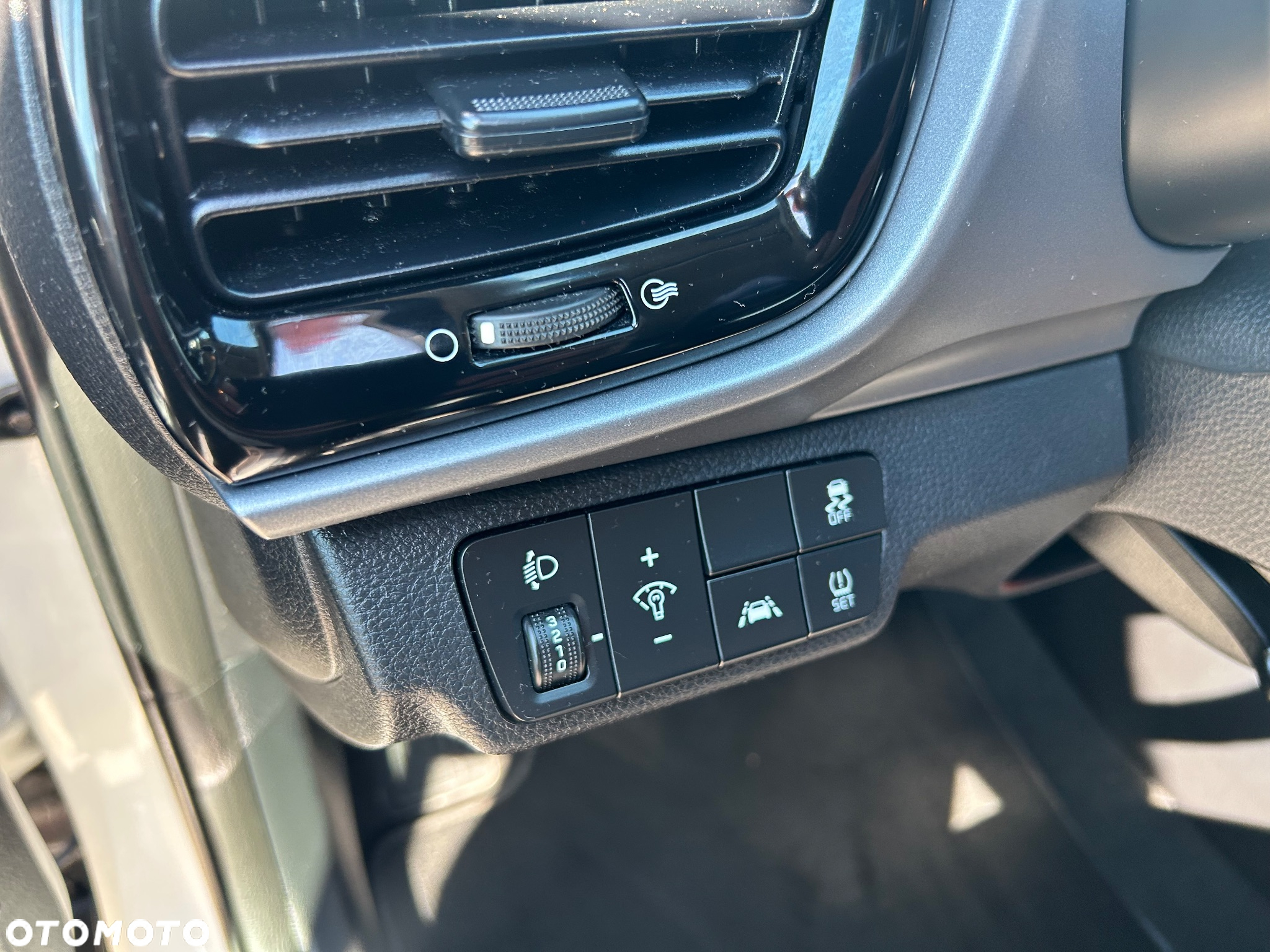 Kia Stonic 1.0 T-GDI 120 Edition 7 - 19