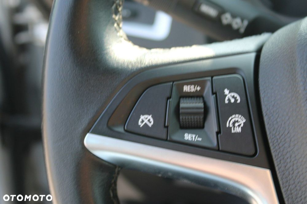 Opel Astra - 18