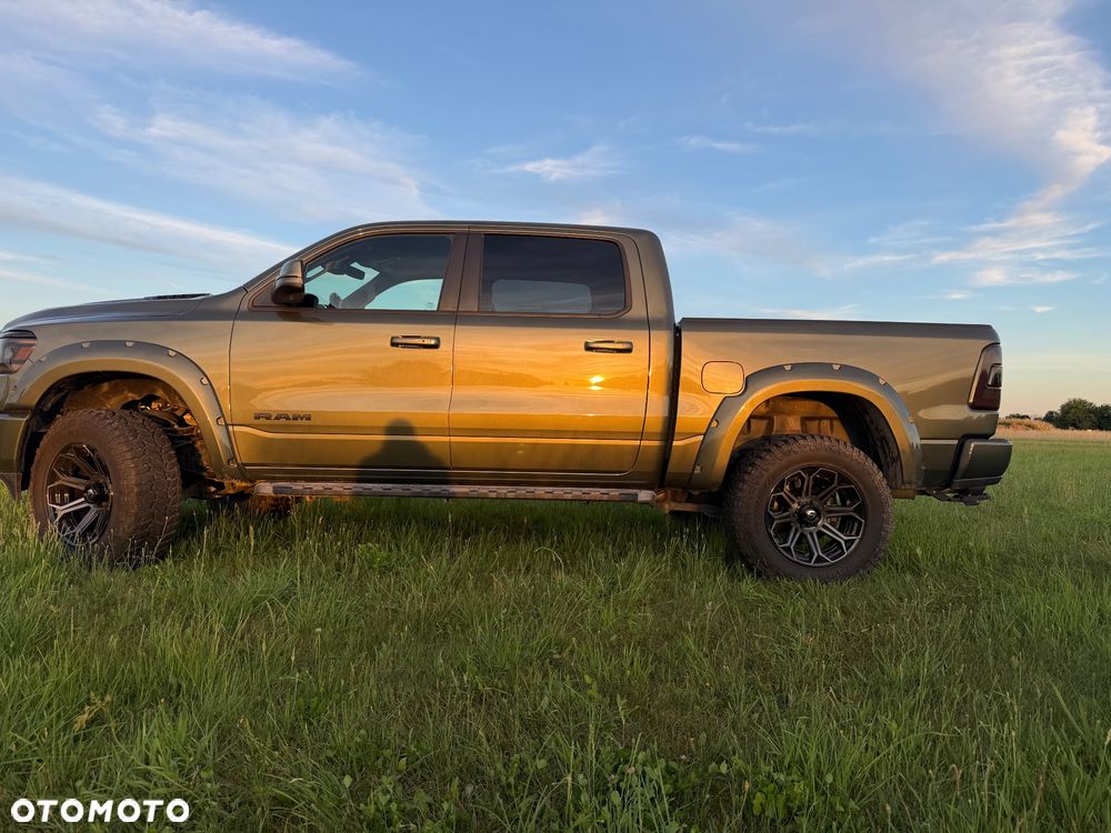 RAM 1500 Crew Cab Laramie - 14
