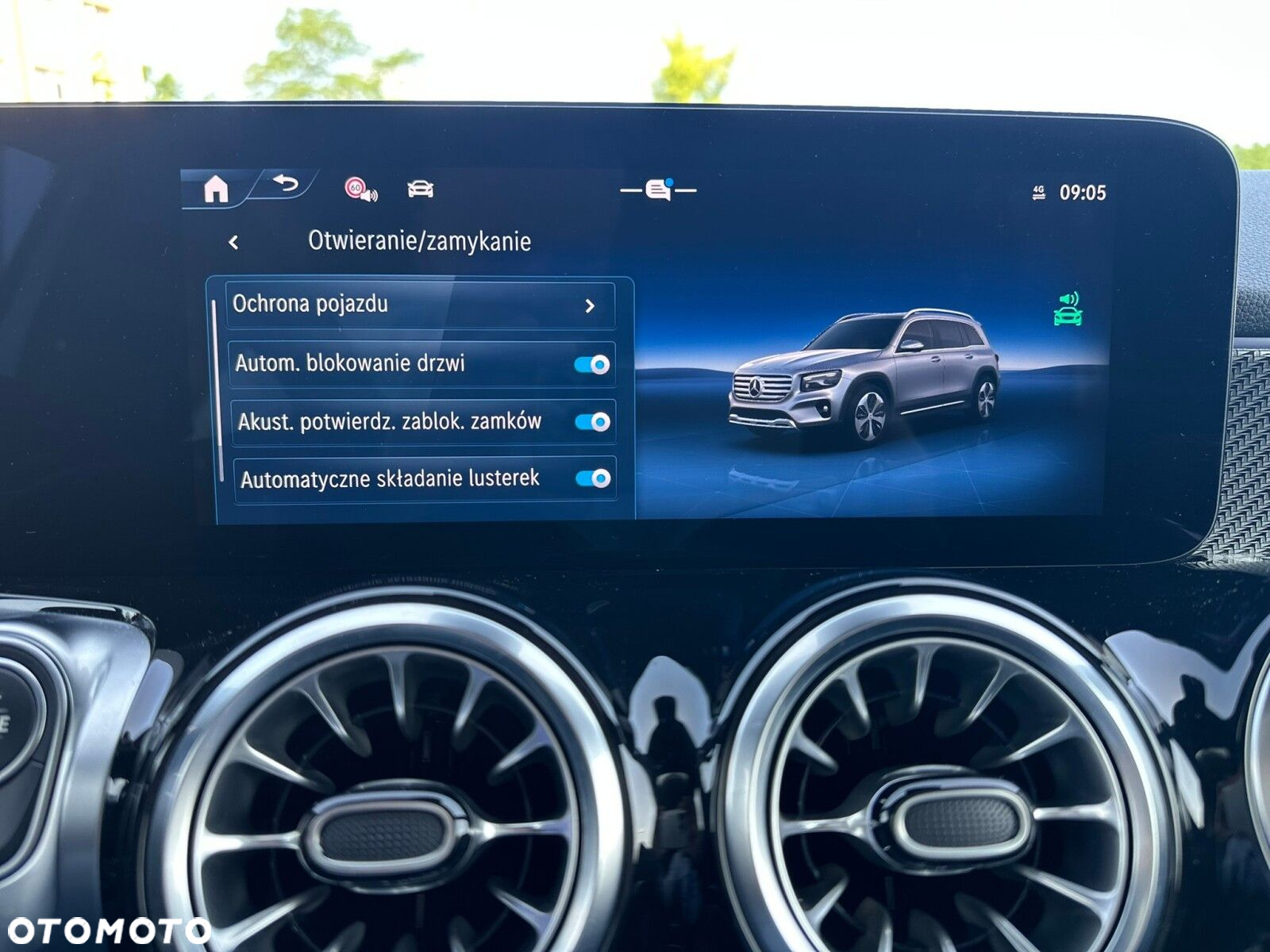 Mercedes-Benz GLB - 29