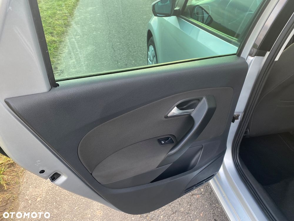 Volkswagen Polo - 12