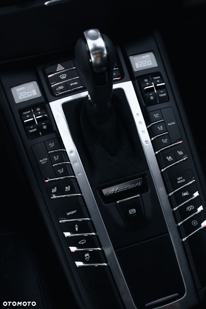 Porsche Macan GTS PDK - 10