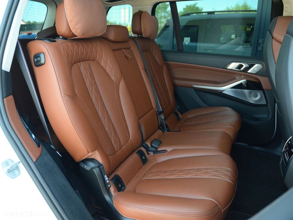 BMW X7 - 39