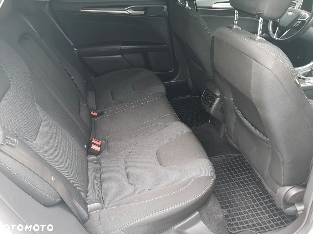 Ford Mondeo 2.0 TDCi STart-Stopp Titanium - 29