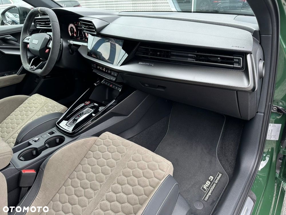 Audi RS3 Sportback - 35