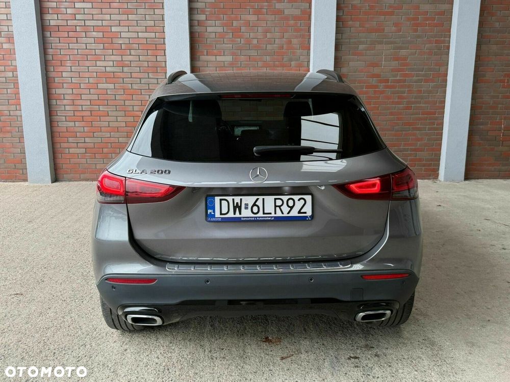 Mercedes-Benz GLA - 5