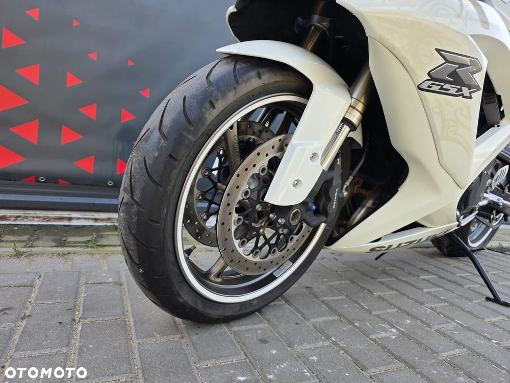 Suzuki GSX-R - 13