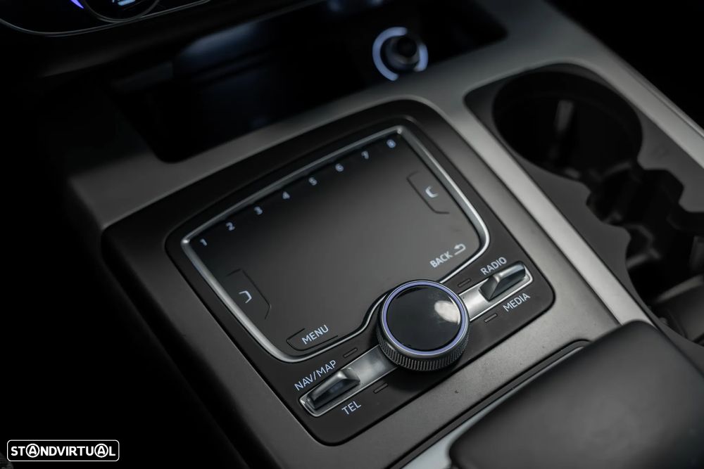 Audi Q7 3.0 TDI quattro tiptronic 7L - 18