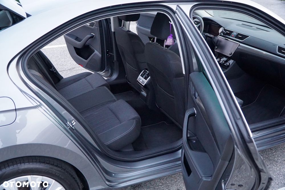 Skoda Superb 2.0 TDI SCR Style DSG - 17