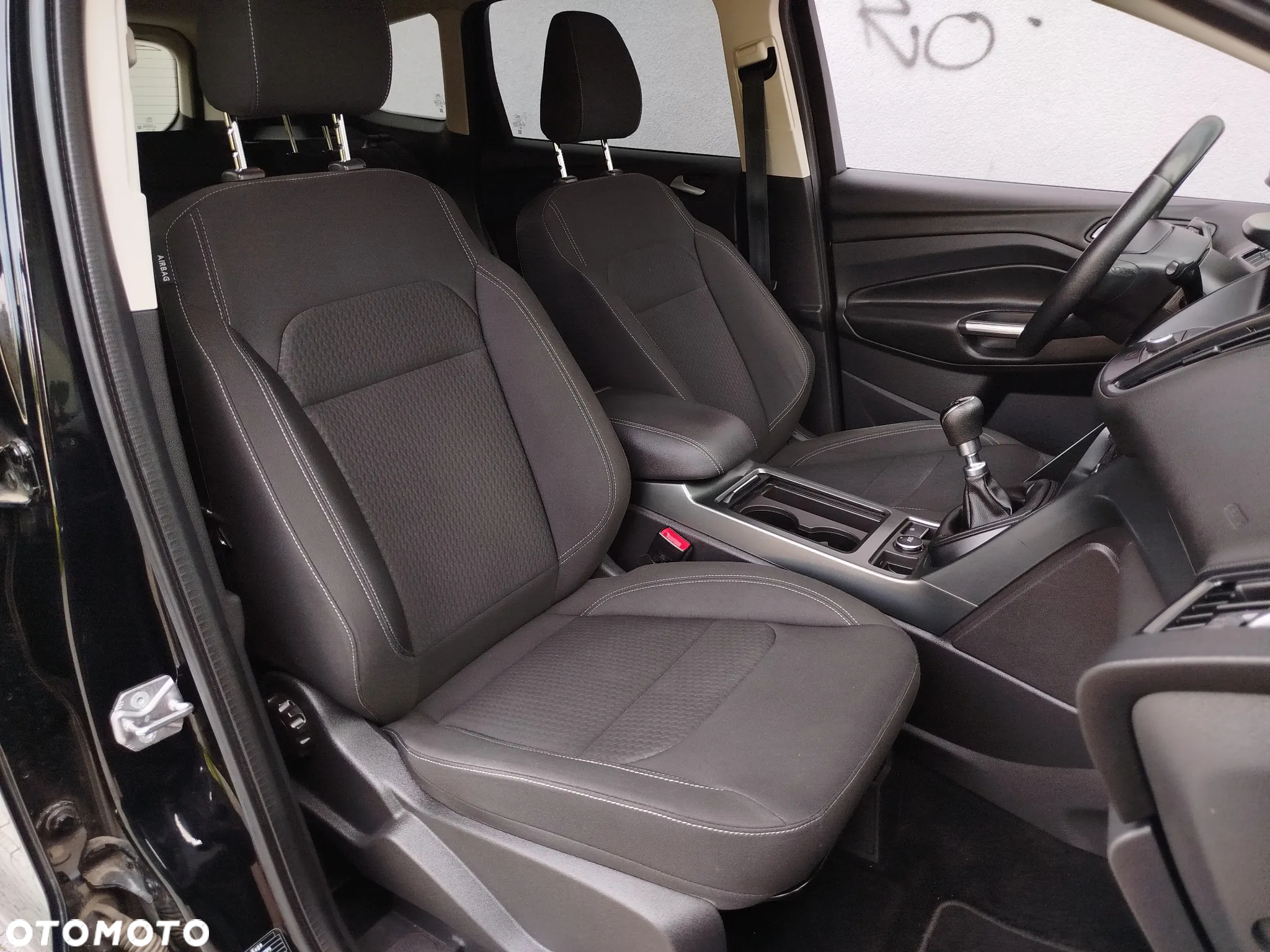 Ford Kuga 1.5 EcoBoost 2x4 Business Edition - 11