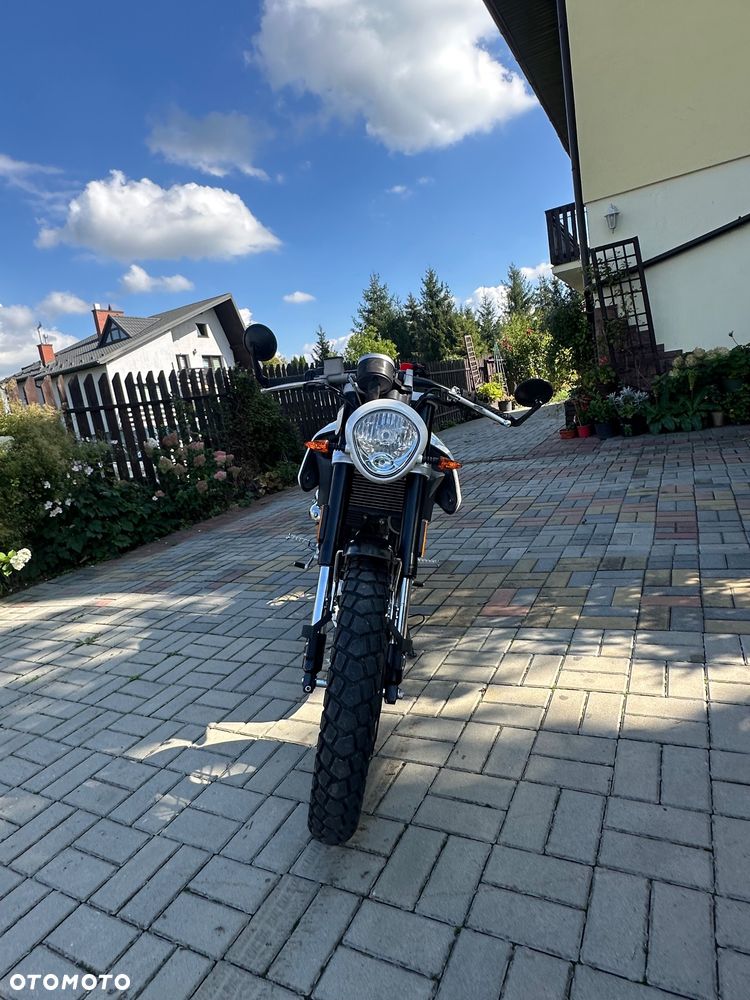 Mondial HPS 125 - 11